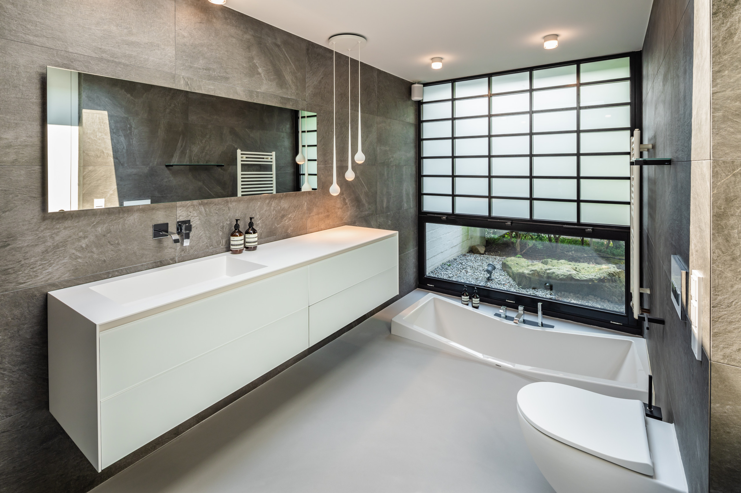 75 Badezimmer Ideen, Inspiration &amp; Bilder | Houzz for Badezimmer Design Ideen