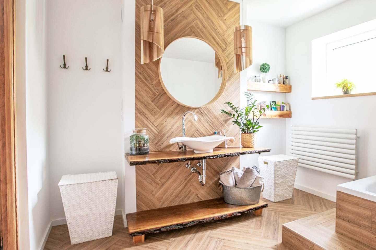 Badezimmer Mit Holz – Ideen, Tipps Und Anregungen | Obi intended for Badezimmer Deko Holz